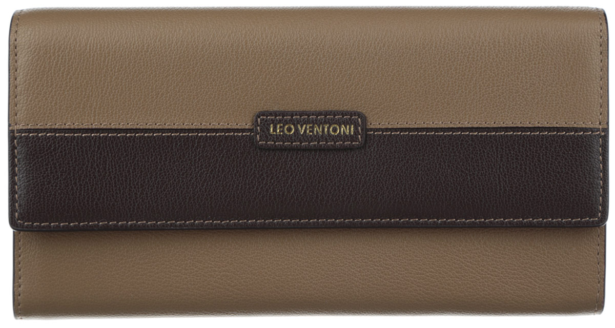 Кошелек женский Leo Ventoni, цвет: темно-бежевый, коричневый. L330434L330434-tan/marrone Кошелек женский Leo Ventoni, цвет: темно-бежевый, коричневый. L330434L330434-tan/marroneОригинальный женский кошелек Leo Ventoni выполнен из натуральной кожи зернистой фактуры. Модель оформлена контрастной полоской и логотипом бренда на лицевой стороне и застегивается клапаном с кнопкой. Кошелек содержит открытое отделение для купюр с продольным боковым карманом и двенадцатью кармашками для визиток и кредитных карт и карман на пластиковой застежке-молнии. Закрытый карман на молнии включает два отделения для купюр, разделенные между собой карманом-средником и кармашек с пластиковым окошком. Предусмотрен дополнительный открытый карман на передней стенке под клапаном, а на задней стенке расположен дополнительный открытый карман. Изделие поставляется в фирменной коробке с логотипом бренда. Кошелек - это удобный и стильный аксессуар, необходимый любому активному человеку для хранения денежных купюр, визиток и пластиковых карт. Стильный кошелек Leo Ventoni станет отличным подарком для человека, ценящего качественные и практичные вещи.