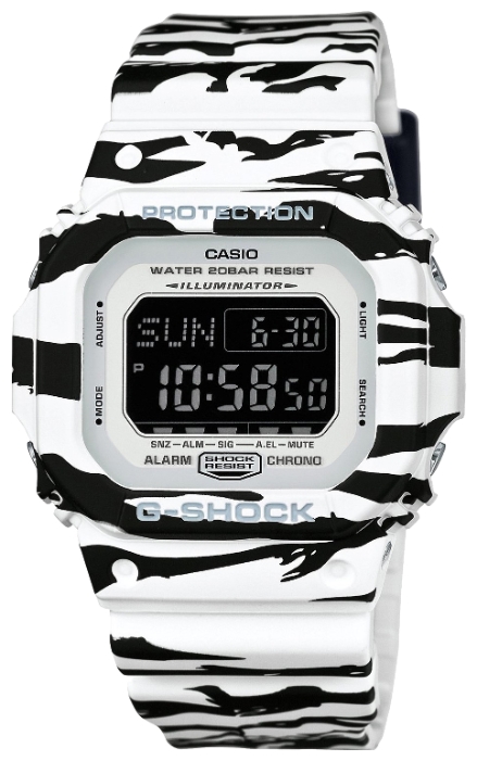 Часы наручные мужские Casio G-Shock, цвет: черный, белый. DW-D5600BW-7EDW-D5600BW-7E Часы наручные мужские Casio G-Shock, цвет: черный, белый. DW-D5600BW-7EDW-D5600BW-7EАвтоматическая электролюминесцентная подсветка дисплея активируется при нажатии кнопки на фронтальной поверхности корпуса, а так же срабатывает при подъеме и повороте руки на 45 градусов. Электролюминесцентная подсветка равномерно освещает весь циферблат, облегчая считывание данных. При срабатывании будильника, ежечасном сигнале или достижении времени таймером обратного отсчета мигает светодиод. Секундомер с точностью показаний 1/100 сек и максимальным временем измерения 24 часа. Таймер обратного отсчета, рассчитанный на время до 24 часов. 3 будильника с возможностью различных установок на определенное время, дату или месяц. Функция повтора сигнала «Snooze». Автоматический календарь не требует дополнительных настроек и показывает дату, день недели и месяц, которые могут быть настроены вплоть до 2039 года. Отображение текущего времени в 12 или 24-часовом формате. Вкл./Откл. звука кнопок. Размеры корпуса 43,2 мм (в ширину) х 46,8 мм (по вертикали) х 13,6 мм (толщина). Вес приблизительно...