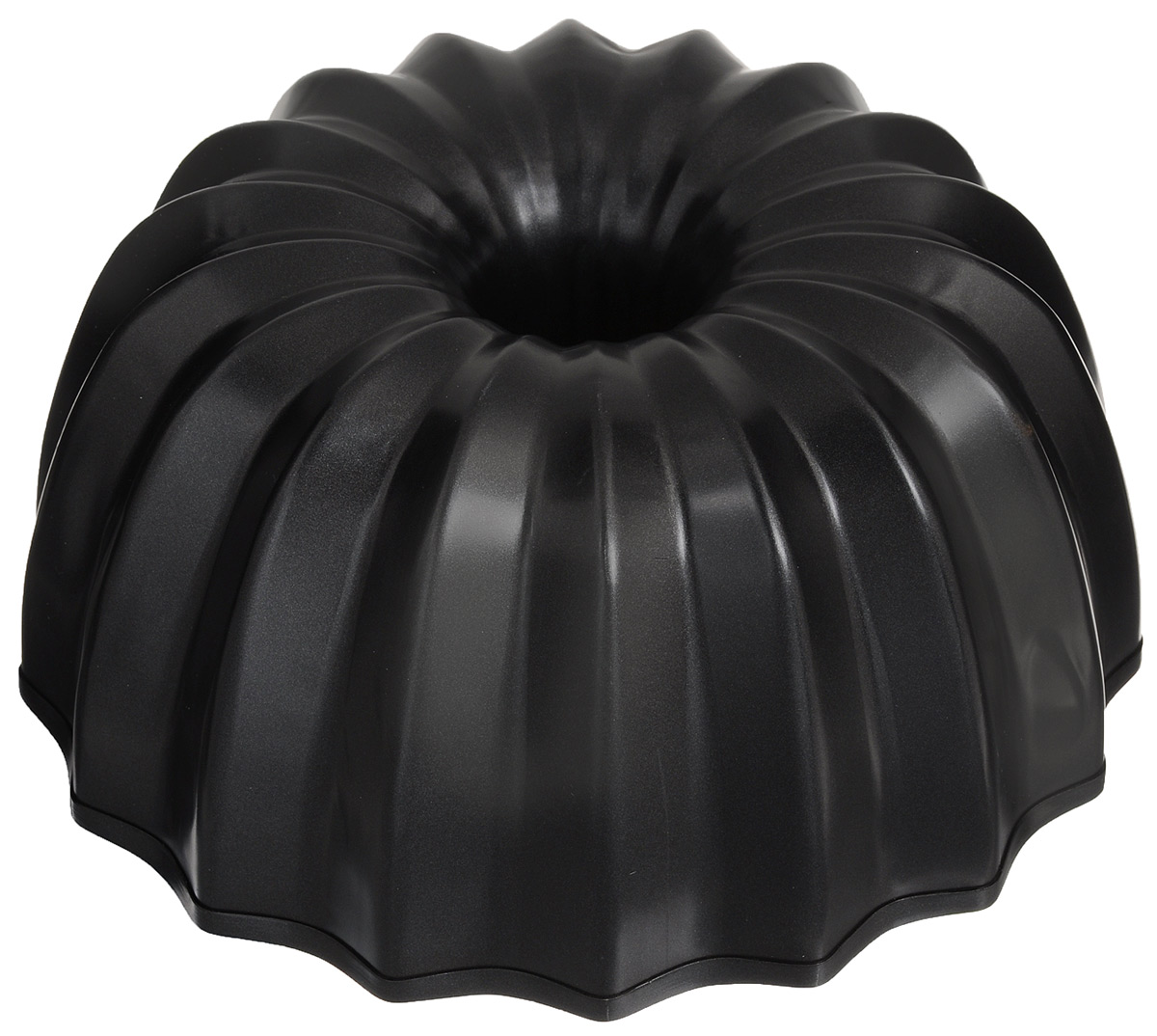 Форма для выпечки BergHOFF Earthchef, 22 см3600625 Форма для выпечки BergHOFF Earthchef, 22 см3600625Корпус формы для выпечки BergHOFF Earthchef выполнен из высокоуглеродистой стали для энергосберегающего и равномерного прогревания, что обеспечивает однородность выпечки. Внутреннее покрытие - антипригарное Ferno Green, которое не содержит ПФОК, что позволяет легко извлечь выпечку из формы. Легко моется. Рекомендуется мыть вручную. Подходит для использования в духовом шкафу. Размеры формы: 22 х 22 х 9 см. Диаметр внутреннего отверстия: 3 см.
