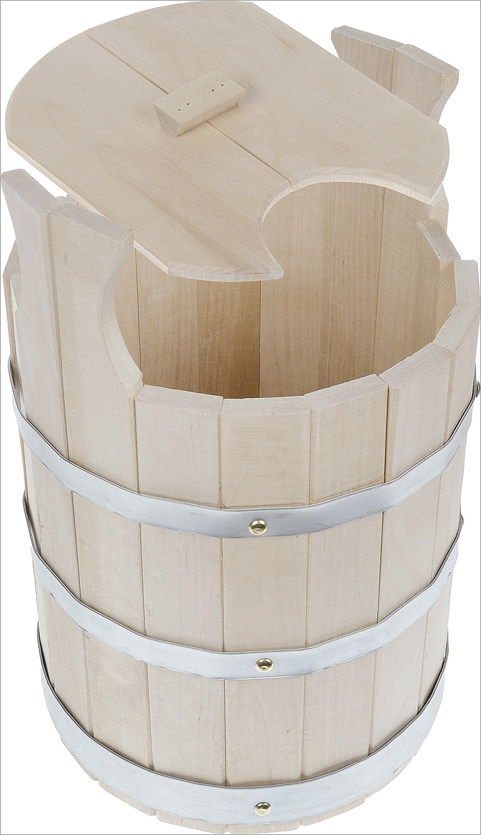 Запарник Proffi Sauna, с крышкой, 11 лPS0025 Запарник Proffi Sauna, с крышкой, 11 лPS0025Запарник Proffi Sauna, изготовленный из дерева (береза), доставит вам настоящее удовольствие от банной процедуры. При запаривании веник обретает свою природную силу и сохраняет полезные свойства. Корпус запарника состоит из металлических обручей, стянутых клепками. Для более удобного использования запарник имеет ручки. Эксплуатация бондарных изделий. Перед первым использованием бондарное изделие рекомендуется подготовить. Для этого нужно наполнить изделие холодной водой и оставить наполненным на 2-3 часа. Затем необходимо воду слить, обдать изделие сначала горячей, потом холодной водой. Не рекомендуется оставлять бондарные изделия около нагревательных приборов, а также под длительным воздействием прямых солнечных лучей. С момента начала использования бондарного изделия не рекомендуется оставлять его без воды на срок более 1 недели. Но и продолжительное время хранить в таких изделиях воду тоже не следует. После каждого использования необходимо вымыть и...