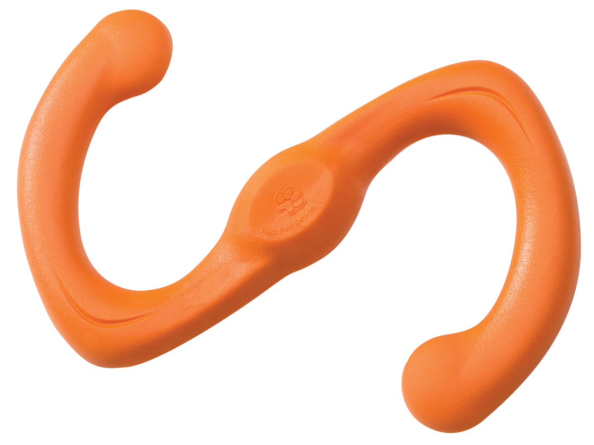 Игрушка для собак Zogoflex Bumi L 25,4 см перетяжка оранжевая621546 Игрушка для собак Zogoflex Bumi L 25,4 см перетяжка оранжевая621546Игрушка Zogoflex Bumi изготовлена из прочного и пластичного материала, устойчивого к зубам питомца, но мягкого настолько, что он не может травмировать полость рта собаки. Перетяжка Bumi подойдет для самых разнообразных игр с собакой: апортировка – игрушка летает на невероятно большие расстояния, перетяжка – при перетягивании длина Bumi увеличивается в 2 раза, пригодна как антивандальное средство. Плавает в воде. Мы гарантируем однократную замену игрушки на новую, при условии, если Ваш питомец смог ее разрушить. Материал не токсичен, не содержит фталатов. Страна-производитель: США.