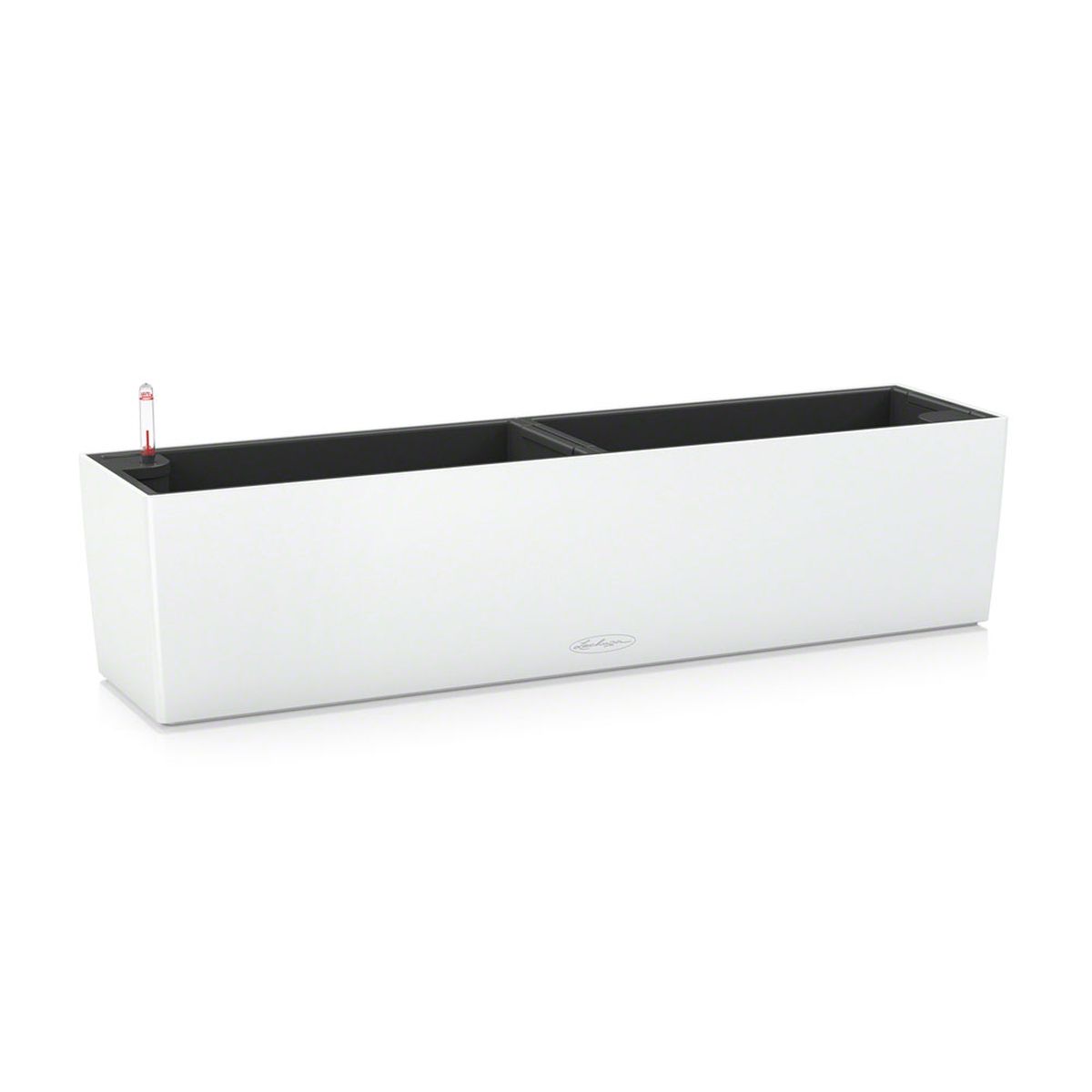 Кашпо Lechuza Balconera Color, с системой автополива, цвет: белый, 80 х 19 х 19 см15680 Кашпо Lechuza Balconera Color, с системой автополива, цвет: белый, 80 х 19 х 19 см15680Кашпо Lechuza Balconera Color, выполненное из высококачественного пластика, имеет уникальную систему автополива, благодаря которой корневая система растения непрерывно снабжается влагой из резервуара. Уровень воды в резервуаре контролируется с помощью специального индикатора. В зависимости от размера кашпо и растения воды хватает на 2-12 недель. Это способствует хорошему росту цветов и предотвращает переувлажнение. В набор входит: кашпо, 2 внутренних горшка с выдвижными ручками, индикатор уровня воды, резервуар для воды, балконный держатель. Кашпо Lechuza Balconera Color - превосходное решение для балкона. Оно прекрасно украсит любой интерьер, поможет расставить нужные акценты, а также придаст помещению вид, соответствующий вашим представлениям.