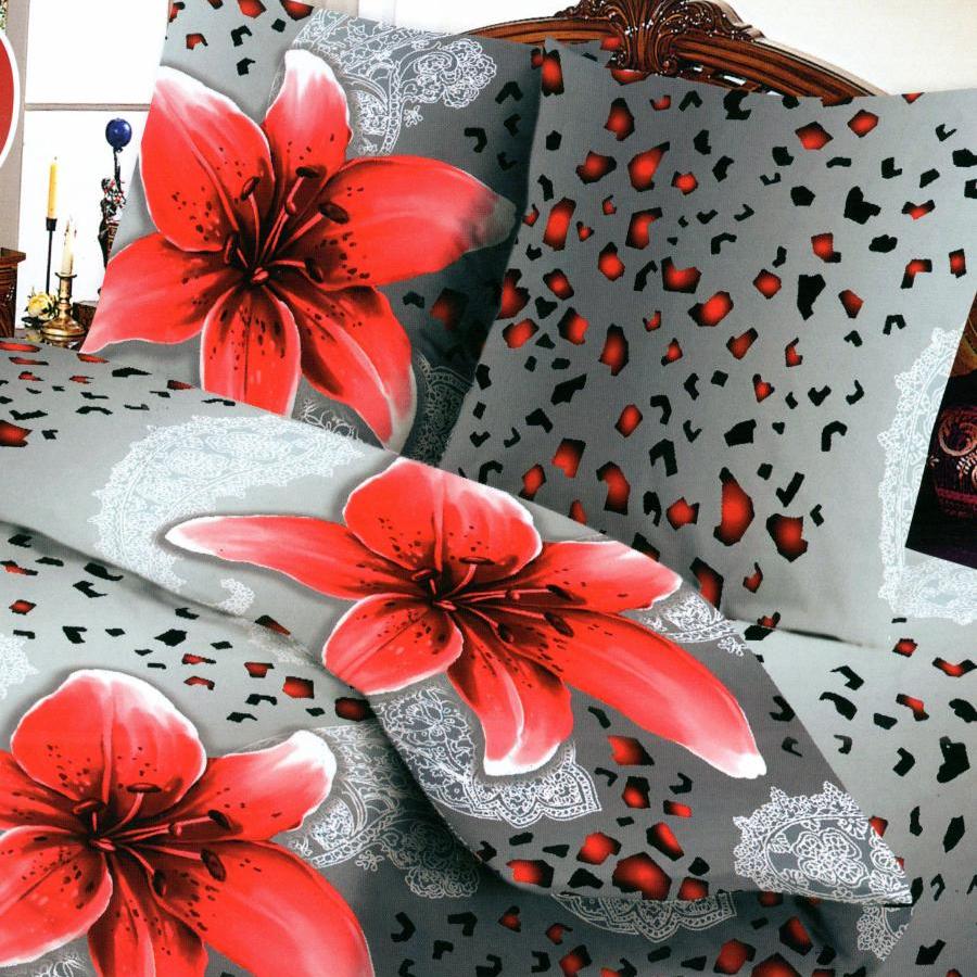 Комплект белья Letto, 1,5-сп, наволочки 70x70, цвет: серыйB109-3 Комплект белья Letto, 1,5-сп, наволочки 70x70, цвет: серыйB109-3Серия Letto Традиция выполнена из классической российской бязи, привычной для большинства российских покупательниц. Ткань плотная (125гр/м), используются современные устойчивые красители. Традиционная российская бязь выгодно отличается от импортных аналогов по цене, при том, что сама ткань и толще, меньше сминается и служит намного дольше. Рекомендуется перед первым использованием постирать, но не пересушивать. Применение кондиционера при стирке сделает такое постельное белье мягче и комфортней. Пододеяльник на молнии. Обращаем внимание, что расцветка наволочек может отличаться от представленной на фото.