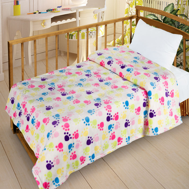 Letto Плед детский Велсофт-бэби цвет желтый VB07VB07 Letto Плед детский Велсофт-бэби цвет желтый VB07VB07Нежнейший плед в детскую кроватку выполнен из современного материала Велсофт - ткань напоминает на ощупь плюшевую игрушку. Материал гипоаллергенен, плед легкий и в то же время теплый. Приятна расцветка пледа создаст в детской комнате уют и приятную атмосферу.