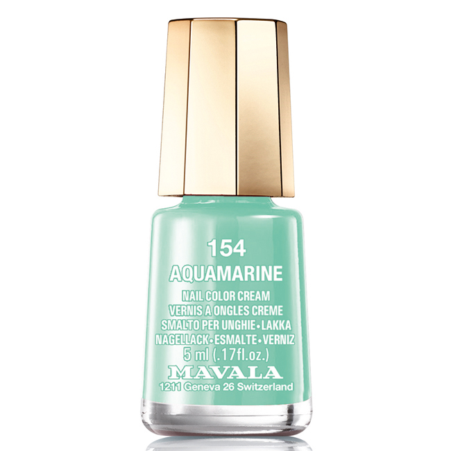 Mavala Лак для ногтей Аквамарин Aquamarine, Тон 154, 5 мл08-089 Mavala Лак для ногтей Аквамарин Aquamarine, Тон 154, 5 мл08-089Лаки для ногтей Mavala представлены классическими и ультрамодными оттенками. Они пропускают воздух даже через 3-4 слоя, давая возможность ногтям дышать. Специально разработанный состав лаков позволяет им оставаться свежими и насыщенными долгое время. Лаки не содержат толуол, формальдегид, камфору, дибутил фталат, канифоль и добавленный никель.