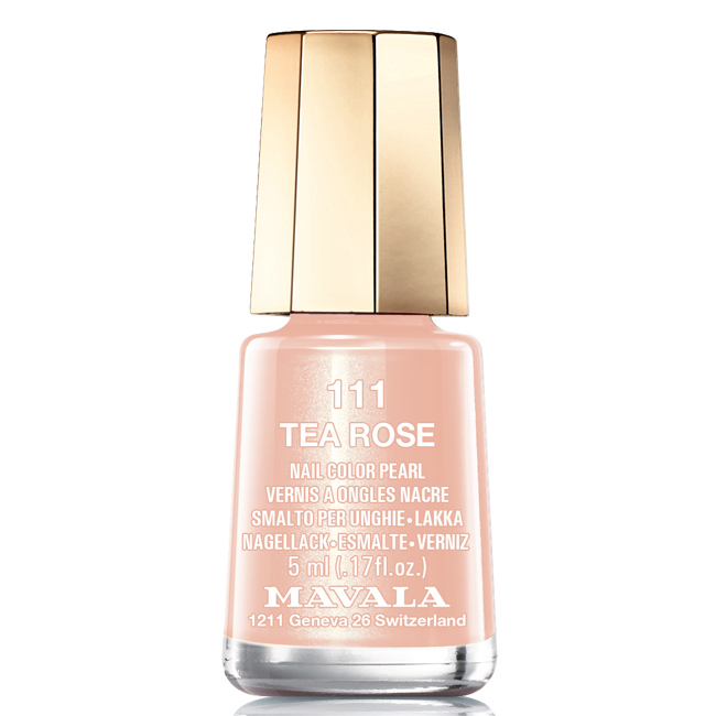 Mavala Лак для ногтей Чайная роза/Tea Rose, Тон 111, 5 мл08-1457 Mavala Лак для ногтей Чайная роза/Tea Rose, Тон 111, 5 мл08-1457Лаки для ногтей Mavala представлены классическими и ультрамодными оттенками. Они пропускают воздух даже через 3-4 слоя, давая возможность ногтям дышать. Специально разработанный состав лаков позволяет им оставаться свежими и насыщенными долгое время. Лаки не содержат толуол, формальдегид, камфору, дибутил фталат, канифоль и добавленный никель.