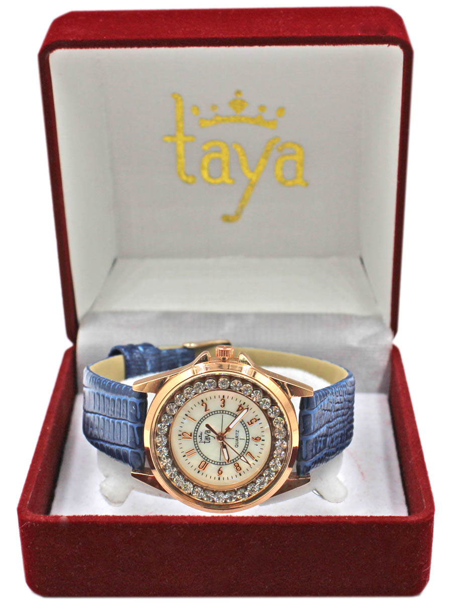 Часы наручные женские Taya, цвет: золотистый, темно-синий. T-W-0035T-W-0035-WATCH-GL.D.BLUE Часы наручные женские Taya, цвет: золотистый, темно-синий. T-W-0035T-W-0035-WATCH-GL.D.BLUEЭлегантные женские часы Taya выполнены из минерального стекла, искусственной кожи и нержавеющей стали. Корпус часов украшен стразами, циферблат оформлен перламутром и символикой бренда. Корпус часов оснащен кварцевым механизмом со сменным элементом питания, а также дополнен ремешком из искусственной кожи, который застегивается на пряжку. Ремешок декорирован тиснением под кожу рептилии. Часы поставляются в фирменной упаковке. Часы Taya подчеркнут изящность женской руки и отменное чувство стиля у их обладательницы.