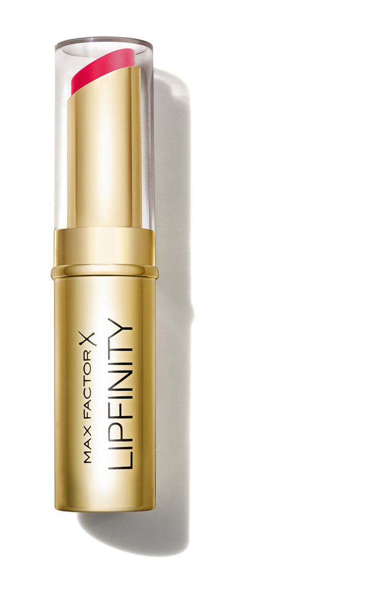 Max Factor Губная Помада Устойчивая Lipfinity Longlasting Тон so vivid 45 7,3 мл81511396 Max Factor Губная Помада Устойчивая Lipfinity Longlasting Тон so vivid 45 7,3 мл81511396Max Factor представляет устойчивую помаду lipfinity long lasting lipstick, которая делает губы потрясающе мягкими и дарит соблазнительно сочный оттенок на весь день. Стойкая формула гарантирует роскошный насыщенный оттенок на целых 8 часов, а ухаживающие компоненты питают и увлажняют кожу. Основные ингредиенты: масло ши, питательное вещество, которое столетиями используется для защиты и восстановления кожи, антиоксидант и природный увлажнитель, по принципу действия схожий с липидами, которые вырабатываются нашей кожей, натуральное вещество, полученное из овечьей шерсти, ценится за особые увлажняющие способности и водостойкость.