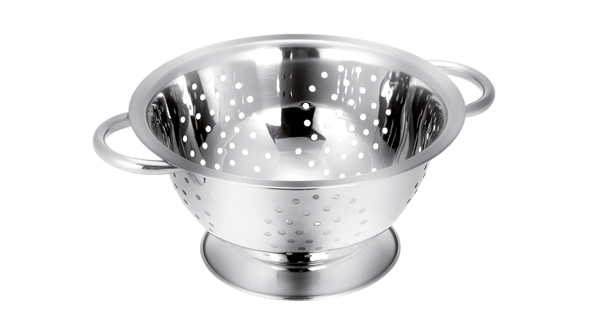 Дуршлаг Tescoma Chef, с подставкой, диаметр 28 см428134 Дуршлаг Tescoma Chef, с подставкой, диаметр 28 см428134Дуршлаг Tescoma Chef изготовлен из высококачественной нержавеющей стали. Изделие снабжено подставкой и двумя удобными ручками. Идеально подходит для процеживания макарон, промывания ягод, овощей и фруктов. Такой дуршлаг станет незаменимым аксессуаром на вашей кухне. Можно мыть в посудомоечной машине. Диаметр (по верхнему краю): 28 см. Ширина (с учетом ручек): 34,5 см. Диаметр основания: 16 см. Высота стенки: 12 см.