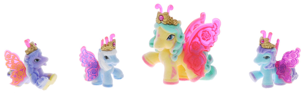 Filly Dracco Набор мини-фигурок Волшебная семья AlyssaAlyssa/astM770028-3240 (UT20580) Filly Dracco Набор мини-фигурок Волшебная семья AlyssaAlyssa/astM770028-3240 (UT20580)Набор мини-фигурок Filly Dracco Волшебная семья Alyssa понравится всем юным любительницам лошадок Filly! У волшебных лошадок тоже есть своя семья! Мама-бабочка воспитывает трех хулиганов в прекрасном саду посреди волшебного леса Папиллия. В наборе с лошадками четыре карточки и буклет коллекционера. У лошадок есть красочные крылья, украшенные фамильным гербом их семьи. Каждая лошадка имеет бархатное покрытие и доброжелательное улыбчивое личико. Все детали фигурок расписаны с любовью и реалистичностью. Помимо крылышек бабочки от обычных лошадок Филли отличаются также усиками и короной. При помощи ярких усиков персонажи волшебного леса общаются между собой. Короны украшены кристаллами Swarowski. Вы можете собрать всю коллекцию и разыграть сцены из жизни красавиц бабочек! Ваша дочурка с удовольствием будет играть с набором и устраивать настоящие волшебные приключения в мире Filly Butterfly!