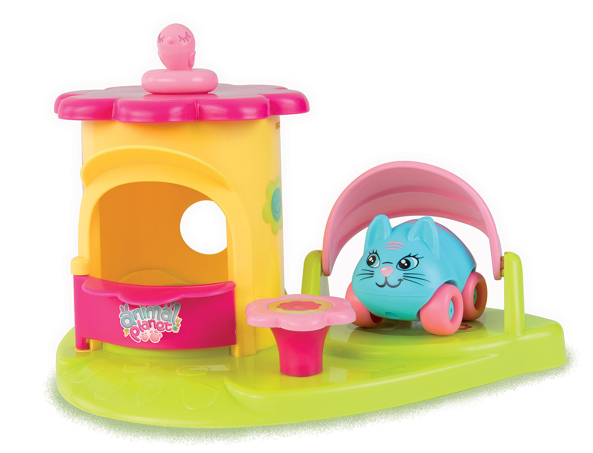 Smoby Игровой набор Animal Planet Кошечка211354 Smoby Игровой набор Animal Planet Кошечка211354Игровой набор Animal Planet Кошечка содержит машинку Animal Planet и замечательный домик для пикника с зонтиком и столиком. Зонтик может поворачиваться и укрывать машинку-кошечку тенью. Маленький розовый столик может поворачиваться вокруг своей оси. Окрашена игрушка в очень яркие цвета, что привлечет внимание малыша. Яркий набор понравится любому малышу, он с большим удовольствием начнёт придумывать разные игры с машинками и домиком. С такой игрушкой ваш ребенок не захочет разлучаться! Набор Animal Planet Кошечка развивает мелкую моторику, мышление, зрительное и звуковое восприятие, повышает двигательную активность малышей. Порадуйте вашего ребенка таким замечательным подарком! Рекомендуемый возраст: от 18 месяцев.