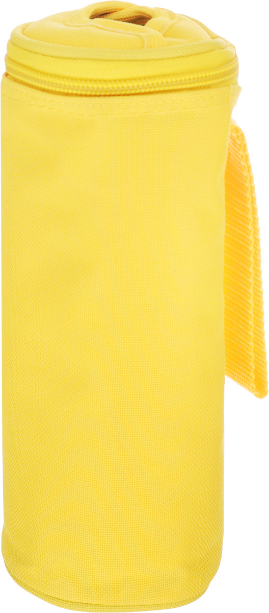 Сумка-холодильник для бутылок Tescoma Coolbag, цвет: желтый, 8,5 х 8,5 х 22 см892310_желтый Сумка-холодильник для бутылок Tescoma Coolbag, цвет: желтый, 8,5 х 8,5 х 22 см892310_желтыйСумка-холодильник Tescoma Coolbag, изготовленная из прочного полиэстера и предназначена для сохранения температуры напитков. Сумка-холодильник имеет одно вместительное отделение. Благодаря отверстию для горлышка, емкость можно открыть в любое время, не доставая ее из сумки. Изделие идеально подходит для ПЭТ бутылок объемом 0,5 литра. Внутри сумки расположена теплоизолирующая подкладка из алюминиевой фольги. Сумка закрывается на молнию и имеет ремень для удобной переноски. Она прекрасно подходит для походов на пляж, пикников и поездок за город. С такой сумкой напитки дольше остаются охлажденными. Рекомендуется только ручная стирка. Использование в посудомоечной машине и глажка запрещены. Размер сумки-холодильника: 8,5 х 8,5 х 22 см.