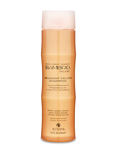 Alterna Шампунь для объема Bamboo Abundant Volume Shampoo - 250 мл45010 Alterna Шампунь для объема Bamboo Abundant Volume Shampoo - 250 мл45010Благодаря органическому экстракту корневищ перуанского женьшеня (перуанская мака), обладающего стимулирующими свойствами и богатым фито-питательными элементами, шампунь Alterna Bamboo Volume Abundant Volume Shampoo насыщает волосы жизненной силой и укрепляет их. Результат: Шампунь изнутри помогает увеличить объем волос по всем трем аспектам: полнота, толщина и прикорневой объем. Он деликатно очищает волосы и наполняет их жизненной энергией и силой, а также он обладает отличными увлажняющими свойствами и подойдет любому типу волос. Alterna Bamboo Volume Abundant Volume Shampoo наполнит ваши волосы невесомым увлажнением и необходимыми питательными элементами, что увеличит объем волос и придаст им ослепительный блеск. Ваши волосы будут выглядеть более здоровыми, пышными и объемными.