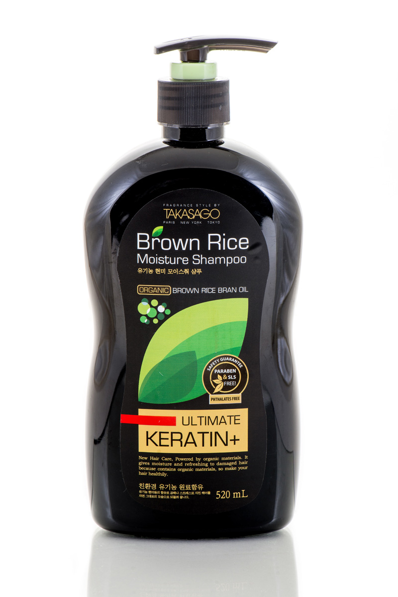 Brown Rice Шампунь увлажняющий Moisture Organic Bran Oil, 520 мл8809193040310 Brown Rice Шампунь увлажняющий Moisture Organic Bran Oil, 520 мл8809193040310Шампунь разработан для деликатного очищения и ухода за волосами любого типа. Органическое масло отрубей дикого риса и эфирное масло лемонграсса делают волосы мягкими и сияющими, защищает от вредного воздействия окружающей среды, обезвоживания и сухости. Совместно с креатином, они ухаживают за волосяным стержнем по всей длине, придают волосам дополнительный объем, эластичность и прочность. На основе органического масла отрубей коричневого риса и масла лемонграсса. БЕЗ ПАРАБЕНОВ И SLS. Усиливает кровообращение, устраняет перхоть, зуд кожи головы, увлажняет, питает и защищает волосы от ежедневных стрессов.