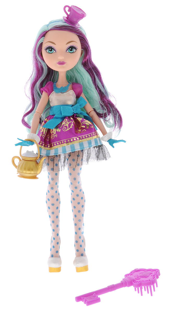 Ever After High Кукла Мэдлин ХэттерDMN83_BBD43(2016) Ever After High Кукла Мэдлин ХэттерDMN83_BBD43(2016)Очаровательная куколка Ever After High Мэдлин Хэттер привлечет внимание вашей маленькой любительницы сказок и волшебства. На куколке надето шикарное пышное платье с обтягивающим лифом и колготки в горошек. На ножках - красивые туфельки. Образ дополняют стильные аксессуары: диадема в виде чашки, перчатки, ключик-расческа и чайник. Длинные волосы мягкие и послушные, их приятно расчесывать и создавать различные прически. В комплект входит подставка и история принцессы. Руки и ноги у куклы шарнирные, что позволяет придавать ей различные позы.