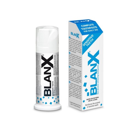 Blanx Зубная паста для чувствительных зубов Med Sensitive Teeth, 75 млGA1144500, GA11445 Blanx Зубная паста для чувствительных зубов Med Sensitive Teeth, 75 млGA1144500, GA11445Рекомендуется в случаях, когда наблюдается повышенная чувствительность зубов. Обладает способностью мягко отбеливать зубы. Содержит активные вещества, укрепляющие эмаль: гидроксиапатит, хлорид калия и монофторфосфат натрия. Входящие в состав хлорид калия и гидроксиапатит, понижают болевой синдром. Формула включает соли фтора, уникальный экстракт цетрарии исландской и соль цитрат цинка, которые помогают поддерживать здоровье зубов и дёсен. Контролирует образование бактериального налёта и восстанавливает естественную белизну зубов.