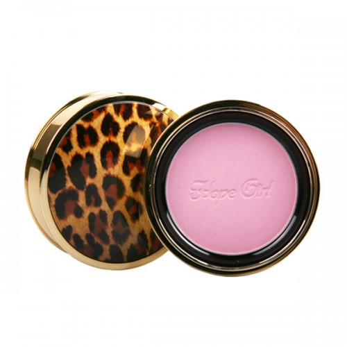 Honey Bling Blusher Увлажняющие румяна Hope Girl, 6,5 гhp09 Honey Bling Blusher Увлажняющие румяна Hope Girl, 6,5 гhp09Компактные румяна обладают приятным цветочным ароматом. Сохраняют увлажнение и защищают кожу придавая естественный оттенок. В состав входит комплекс минеральных частиц жемчуга и коралловый порошок.