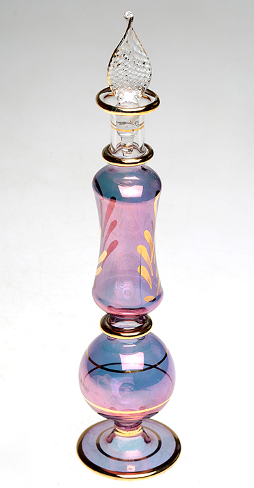 Murano! Флакон для духов. Муранское стекло, золочение, ручная работа. Murano, Италия (Венеция)шкфб.ми.му1 Murano! Флакон для духов. Муранское стекло, золочение, ручная работа. Murano, Италия (Венеция)шкфб.ми.му1Прекрасный флакончик для духов. Муранское стекло, золочение, ручная работа. Murano, Италия (Венеция). Размер: высота 15 см. диаметр тулова 3 см. Превосходный подарок коллекционеру художественного стекла!