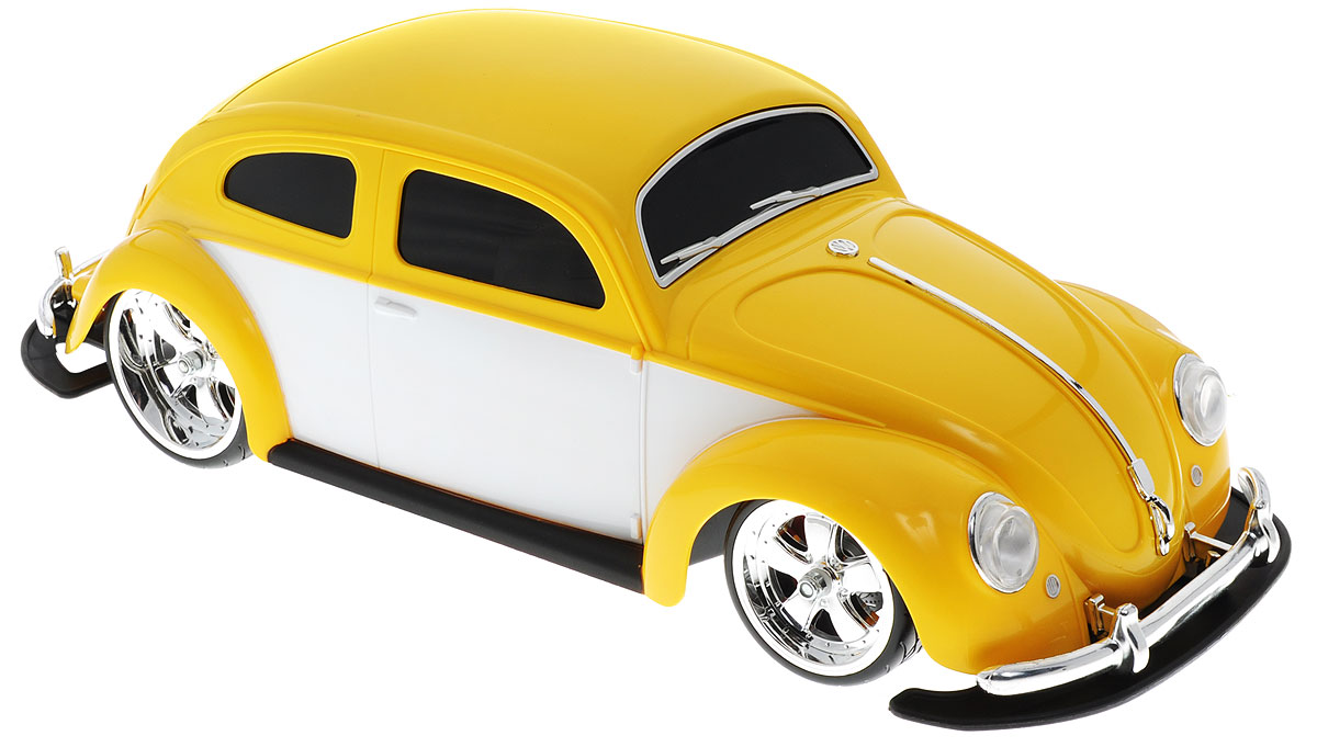 Maisto Радиоуправляемая модель Volkswagen Beetle цвет желтый81041 Maisto Радиоуправляемая модель Volkswagen Beetle цвет желтый81041Радиоуправляемая модель Maisto Volkswagen Beetle желтого цвета является точной уменьшенной копией настоящего автомобиля в масштабе 1:10. Модель выполнена из прочных материалов, шины выполнены из резины. Машинка при помощи пульта управления движется вперед, дает задний ход, поворачивает влево и вправо, останавливается. С помощью пульта управления также можно контролировать свет передних и задних фар (выключение, ближний свет, дальний свет). Модель развивает хорошую скорость и обладает высокой стабильностью движения, что позволяет полностью контролировать процесс, управляя уверенно и без суеты. Пульт управления имеет три частоты, что позволяет одновременно управлять 2-3 моделями. Такая машинка станет отличным подарком не только любителю автомобилей, но и человеку, ценящему оригинальность и изысканность, а качество исполнения представит такой подарок в самом лучшем свете. Машина работает от сменного аккумулятора (входит в комплект). Пульт управления работает от батарейки типа...