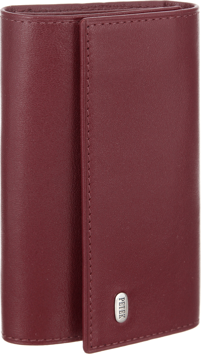 Ключница Petek 1855, цвет: красный. 2532.4000.102532.4000.10 Red Ключница Petek 1855, цвет: красный. 2532.4000.102532.4000.10 RedФункциональная ключница Petek 1855 изготовлена из натуральной высококачественной кожи с гладкой фактурой. Лицевая сторона изделия оформлена небольшой металлической пластиной с гравировкой в виде названия бренда. Изделие закрывается клапаном на две кнопки. Внутри изделия расположены два отделения: во внутреннем отделении шесть крючков для ключей, во внешнем - четыре крючка. Внутреннее отделение закрывается на кнопку. Ключница упакована в коробку из плотного картона с логотипом фирмы. Ключница станет отличным подарком человеку, ценящему практичные и стильные вещи, а качество его исполнения представит такой подарок в самом выгодном свете.