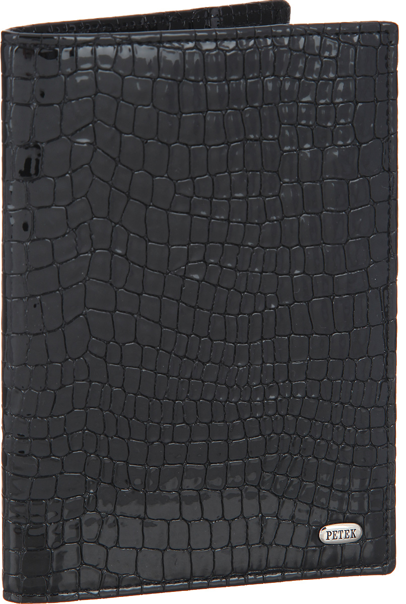 Обложка для паспорта Petek 1855, цвет: черный. 581.091.01581.091.01 Black Обложка для паспорта Petek 1855, цвет: черный. 581.091.01581.091.01 BlackСтильная обложка для паспорта Petek изготовлена из натуральной кожи с лаковым покрытием и декоративным тиснением под кожу рептилии. Лицевая сторона изделия оформлена небольшой металлической пластиной с гравировкой в виде названия бренда. Изделие поставляется в фирменной упаковке. Обложка для паспорта поможет сохранить внешний вид ваших документов и защитить их от повреждений, а также станет стильным аксессуаром.