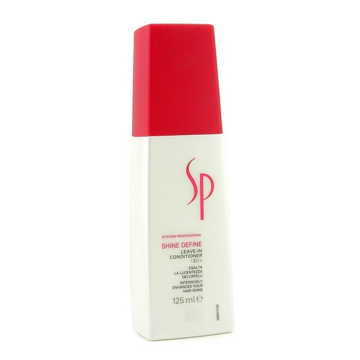 Wella SP Несмываемый кондиционер для блеска волос Shine Leave-in Conditioner, 125 мл81153874 Wella SP Несмываемый кондиционер для блеска волос Shine Leave-in Conditioner, 125 мл81153874Несмываемый кондиционер для блеска волос Wella SP Shine Leave-in Conditioner улучшает отражение света, повышая общий блеск и сглаживая поверхность волоса. Средство предназначено для придания блеска тусклым волосам. Несмываемый кондиционер придает эластичность волосам и предназначен для эффективного усиления блеска волос, улучшая их способность отражать лучи света от своей поверхности. Кондиционер оказывает на волосы тройное действие, благодаря компонентам, укрепляющим волосы и придающим им максимальный блеск.
