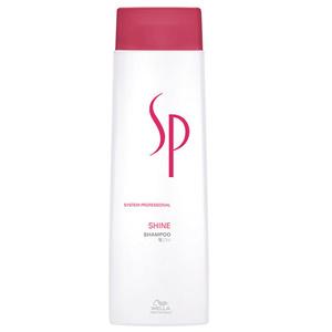Wella SP Шампунь для блеска волос Shine Shampoo, 250 мл81223294 Wella SP Шампунь для блеска волос Shine Shampoo, 250 мл81223294Шампунь для придания блеска волосам Wella SP Shine Shampoo мягко и эффективно очищает кожу головы. Также средство ухаживает за волосами, снабжая их полезными веществами. Главной изюминкой шампуня от Велла является TRI-комплекс, который входит в состав средства и позволяет придавать волосам особое естественное сияние.