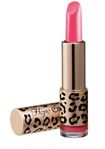 Milky Balm Lipstick Молочный бальзам, 4,5 гhp04PK202 Milky Balm Lipstick Молочный бальзам, 4,5 гhp04PK202Губная помада с молочными оттенками и мягкой, гладкой текстурой. Содержит масло ши, гидро полимер, витамин Е. Поддерживает оптимальное увлажнение, придает коже упругость. Предотвращает шелушения и создает защитный барьер от агрессивных условий окружающей среды. Имеет мягкий цветочный аромат.