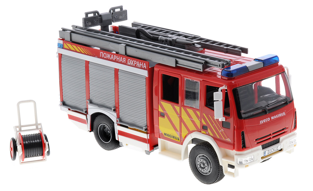 Dickie Toys Пожарная машина Magirus3444537 Dickie Toys Пожарная машина Magirus3444537Пожарная машина Dickie Toys Magirus обязательно привлечет внимание вашего ребенка! Игрушка выполнена из прочного пластика красного, серого и белого цветов, колеса машины прорезинены У машины выдвигается стрела с лестницей. Пожарный автомобиль обладает функцией разбрызгивания воды, что непременно обрадует вашего ребенка. Вода наливается в специальный резервуар, и при нажатии на кнопку вода начинает брызгать, и можно потушить пожар любой сложности. Для придания большей реальности машина оснащена световыми и звуковыми эффектами. На крыше мигает сирена. Ваш ребенок сможет часами играть с пожарной машиной, придумывая разные истории. Порадуйте его таким замечательным подарком! Рекомендуется докупить 2 батарейки типа ААА (товар комплектуется демонстрационными).