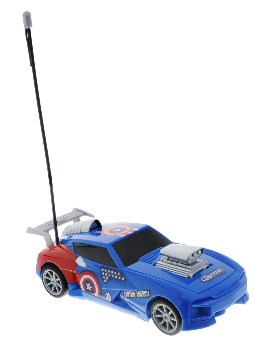 Majorette Машина на радиоуправлении Turbo Racer Captain America3089733 Majorette Машина на радиоуправлении Turbo Racer Captain America3089733Машинка на радиоуправлении Majorette Captain America не оставит равнодушным вашего ребенка. Она выполнена из прочного пластика в сине-красных тонах и оформлена в тематике супергероя Капитана Америка. При помощи пульта управления модель может двигаться вперед, назад, поворачивать влево и вправо, разворачиваться и останавливаться. Прорезиненные колеса обеспечивают надежное сцепление с любой поверхностью пола. Ваш ребенок часами будет играть с моделью, придумывая различные истории и устраивая соревнования. Порадуйте его таким замечательным подарком! Пульт управления работает на частоте 40 MHz. Для работы машинки требуются 3 батарейки типа AА (не входят в комплект). Для работы пульта управления требуются 3 батарейки типа ААА (не входят в комплект).