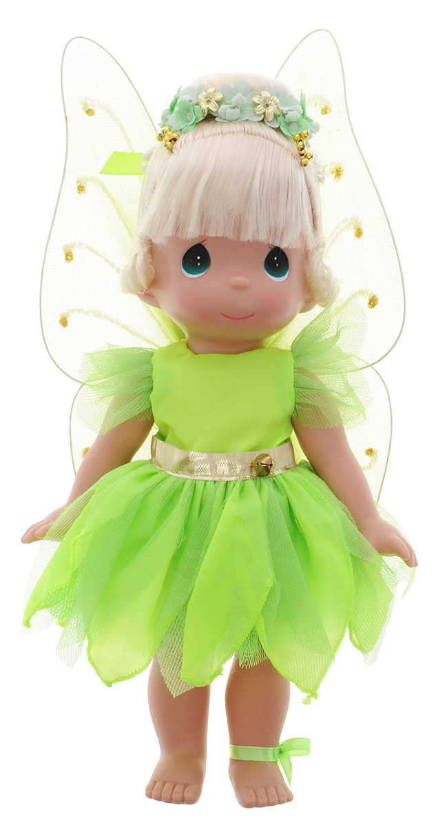 Precious Moments Кукла Фея Динь-Динь8384 Precious Moments Кукла Фея Динь-Динь8384Коллекция кукол Precious Moments ростом выше 30 см насчитывает на сегодняшний день более 600 видов. Куклы изготавливаются из качественного, безопасного материала и имеют пять базовых точек артикуляции. Каждый год в коллекцию добавляются все новые и новые модели. Каждая кукла имеет свой неповторимый образ и характер. Она может быть подарком на память о каком- либо событии в жизни. Куклы выполнены с любовью и нежностью, которую дарит нам известная волшебница - создатель кукол Линда Рик! Кукла Фея Динь- Динь очарует вас и вашу дочурку с первого взгляда! На куколке восхитительное съемное платье салатового цвета, за спиной у нее - большие полупрозрачные крылья, которые с легкостью можно отстегнуть. У феи шикарные светлые волосы, которые забраны вверх и украшены цветочным венком. На милом личике большие зеленые глаза. Игра с куклой разовьет в вашей малышке чувство ответственности и заботы. Порадуйте свою принцессу таким великолепным подарком!