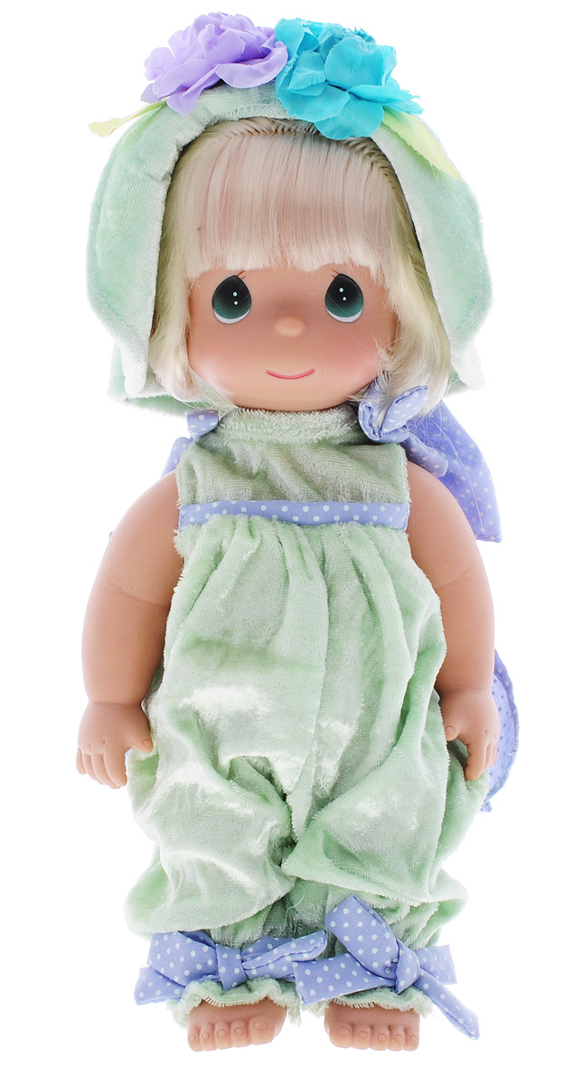 Precious Moments Кукла Анютины глазки4781 Precious Moments Кукла Анютины глазки4781Коллекция кукол Precious Moments ростом выше 30 см насчитывает на сегодняшний день более 600 видов. Куклы изготавливаются из качественного, безопасного материала и имеют пять базовых точек артикуляции. Каждый год в коллекцию добавляются все новые и новые модели. Каждая кукла имеет свой неповторимый образ и характер. Она может быть подарком на память о каком- либо событии в жизни. Куклы выполнены с любовью и нежностью, которую дарит нам известная волшебница - создатель кукол Линда Рик! Милая кукла Анютины глазки станет отличным подарком для любой девочки на день рождения или другой праздник. Девочка одета в нарядный костюм. Длинные светлые волосы заплетены в косу и украшены бантом. На милом личике большие зеленые глаза. Одежда куколки съемная. Кукла научит ребенка взаимодействовать с окружающими, а также поспособствует развитию воображения, логики и тактильного восприятия. Порадуйте свою принцессу таким великолепным подарком!