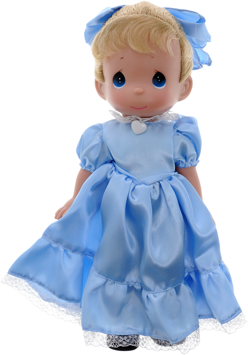 Precious Moments Кукла Фея Вэнди8385 Precious Moments Кукла Фея Вэнди8385Коллекция кукол Precious Moments ростом выше 30 см насчитывает на сегодняшний день более 600 видов. Куклы изготавливаются из качественного, безопасного материала и имеют пять базовых точек артикуляции. Каждый год в коллекцию добавляются все новые и новые модели. Каждая кукла имеет свой неповторимый образ и характер. Она может быть подарком на память о каком-либо событии в жизни. Куклы выполнены с любовью и нежностью, которую дарит нам известная волшебница - создатель кукол Линда Рик! Коллекционная кукла Фея Вэнди со светлыми волосами одета в атласное голубое платье, декорированное кружевом. На голове - большой голубой атласный бант. У куклы милое личико с большими голубыми глазами. Вся одежда съемная. Вашей дочурке непременно понравится расчесывать волосы куклы, придумывая различные прически. Кукла научит ребенка взаимодействовать с окружающими, а также поспособствует развитию воображения, логики и тактильного восприятия. Кукла станет отличным подарком для девочки,...