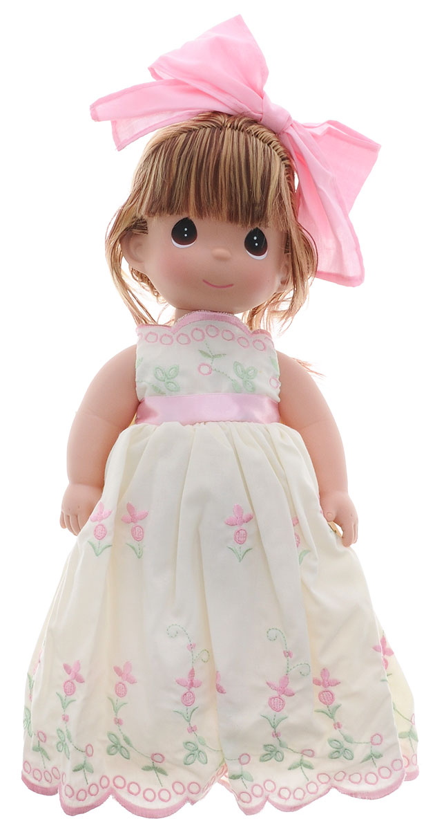 Precious Moments Кукла Завтрашний день цвет волос рыжий4699 Precious Moments Кукла Завтрашний день цвет волос рыжий4699Коллекция кукол Precious Moments ростом выше 30 см насчитывает на сегодняшний день более 600 видов. Куклы изготавливаются из качественного, безопасного материала и имеют пять базовых точек артикуляции. Каждый год в коллекцию добавляются все новые и новые модели. Каждая кукла имеет свой неповторимый образ и характер. Она может быть подарком на память о каком- либо событии в жизни. Куклы выполнены с любовью и нежностью, которую дарит нам известная волшебница - создатель кукол Линда Рик! Кукла Завтрашний день станет отличным подарком для любой девочки на день рождения или другой праздник. Одета кукла в длинное платье, украшенное вышивкой и большим бантом на спине. Под платьем у куклы - панталоны, на ногах - туфли в цвет платья. Вся одежда у куклы съемная. Рыжие волосы заплетены в косу и украшены розовым бантиком. У девочки большие карие глаза. Вся одежда съемная. Кукла научит ребенка взаимодействовать с окружающими, а также поспособствует развитию ...