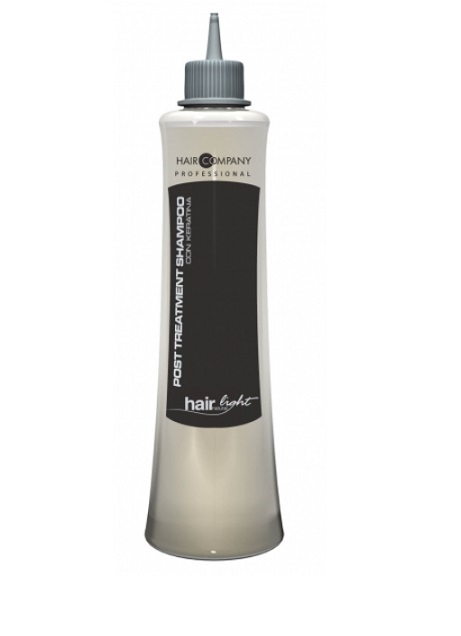 Hair Company Шампунь увлажняющий для волос Hair Light Post Treatment Shampoo 500 мл251789/LB11407 RUS Hair Company Шампунь увлажняющий для волос Hair Light Post Treatment Shampoo 500 мл251789/LB11407 RUSШампунь увлажняющий Hair Company Hair Light Post Treatment Shampoo на основе кератина с увлажняющими свойствами. Благодаря кислому уровню рН сглаживает чешуйки волос, избегая преждевременного смывания питмента. После химической завивки, выпрямления и окрашивания, помогает волосам восстановить необходимый водный баланс, используется в качестве ухода за поврежденными волосами. Содержит кератиновые протеины и кукурузный крахмал.