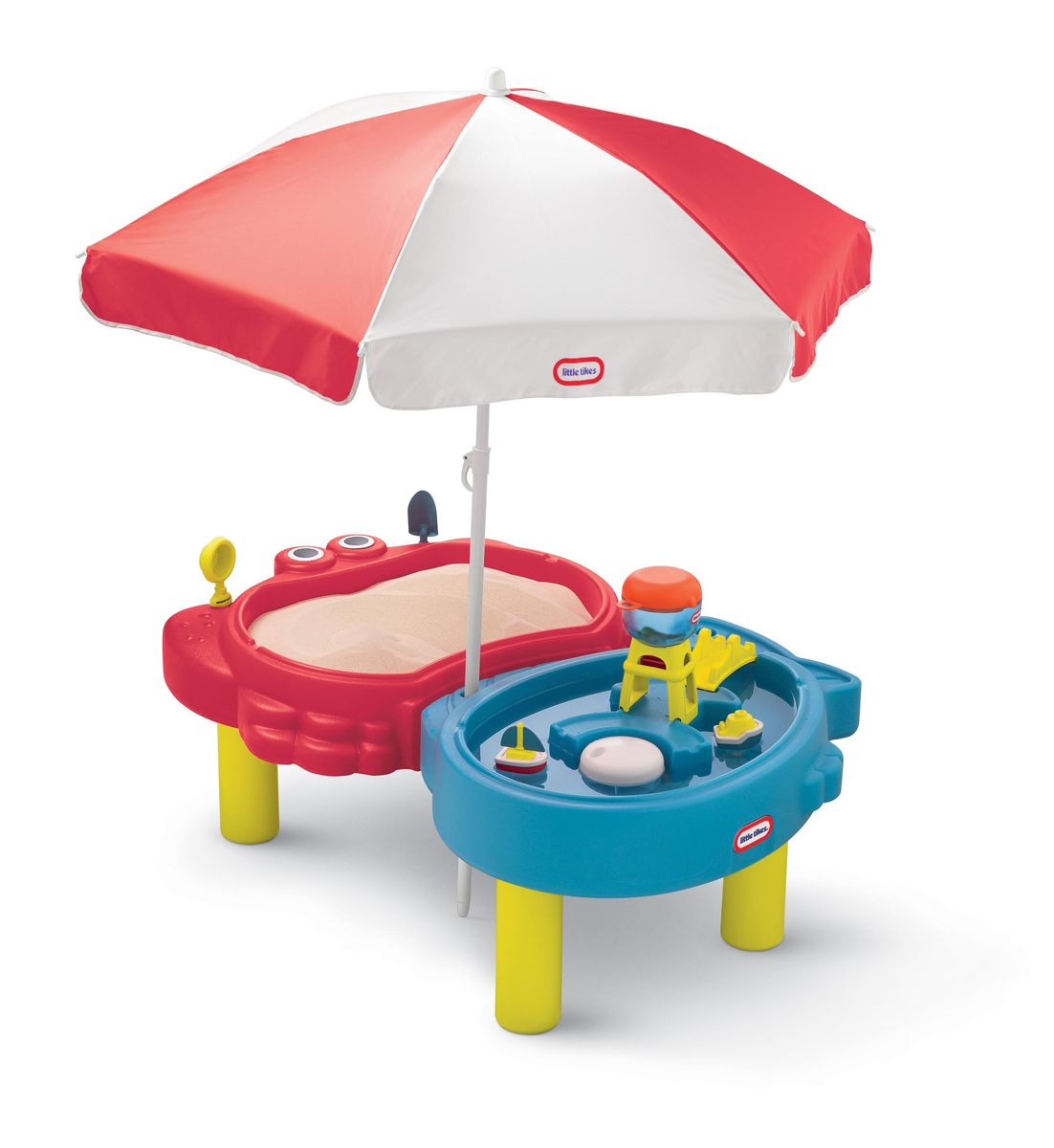 Little Tikes Стол-песочница с зонтом401L Little Tikes Стол-песочница с зонтом401LКомпактный стол-песочница с зонтом Little Tikes выполнен из высококачественного пластика. Уникально стилизованный стол для игры с водой и песком позволяет сразу нескольким детям исследовать пустыню и океан. Две игровых зоны - одна для игры с песком, другая для интерактивной игры с водой. Многофункциональные крышки для каждой зоны дают дополнительные игровые поверхности, а также защищают от мусора. Зонт защищает детей от солнца и непогоды Столик легко собирать, разбирать, хранить и чистить. Выполнен в ярких тонах - такой столик будет отлично смотреться на любой лужайке или дома. У изделия отсутствуют острые углы, что делает его безопасным для маленьких детишек.
