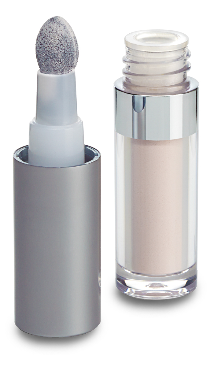 Colorescience Минеральная пудра для кожи вокруг глаз Sunforgettable SPF30, 1,5г1332Rev1 Colorescience Минеральная пудра для кожи вокруг глаз Sunforgettable SPF30, 1,5г1332Rev1Пудра для области вокруг глаз Незабываемая защита от солнца SPF 30– это практически невесомый, едва ощутимый на коже минеральный светорассеивающий порошок, который обеспечивает безопасную для кожи мгновенную защиту от УФ-лучей типа А и В. Мягкий, придающий легкий оттенок солнцезащитный слой оберегает и оживляет нежную, чувствительную кожу вокруг глаз. Прозрачная рассыпчатая пудра розового оттенка создает маскирующий и подсвечивающий эффект на коже различных тонов. Прекрасная основа для нанесения минеральных теней для век. Водостойкая.