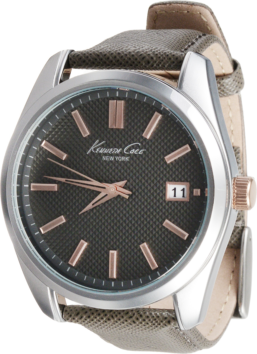 Часы мужские наручные Kenneth Cole, цвет: серый, серебристый. 1002435710024357 Часы мужские наручные Kenneth Cole, цвет: серый, серебристый. 1002435710024357Наручные мужские часы Kenneth Cole произведены опытными специалистами из материалов самого высокого качества на базе новейших технологий. Часы оснащены точным кварцевым механизмом. Корпус часов выполнен из нержавеющей стали и защищен минеральным стеклом. Ремешок с классической застежкой выполнен из натуральной кожи. Циферблат круглой формы оснащен отметками, а также тремя стрелками - часовой, минутной и секундной. Имеется дополнительная функция - индикатор даты. Часы укомплектованы в фирменную коробку с названием бренда.