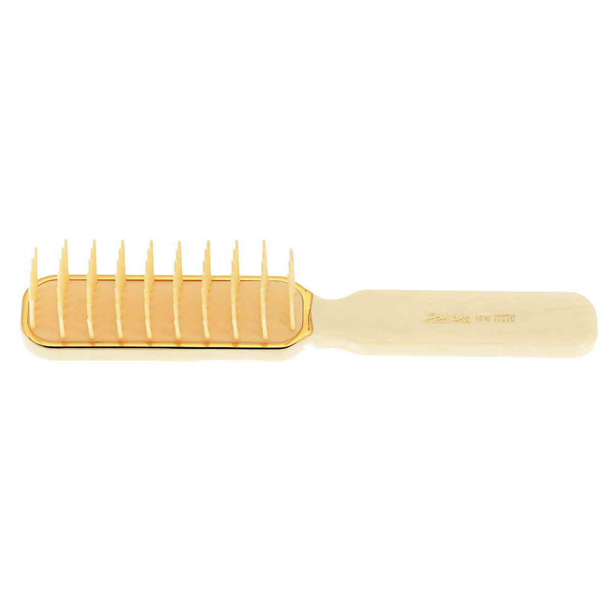 Janeke Щетка массажная, SP06 CRN.555504 Janeke Щетка массажная, SP06 CRN.555504Марка Janeke – мировой лидер по производству расчесок, щеток, маникюрных принадлежностей, зеркал и косметичек. Марка Janeke, основанная в 1830 году, вот уже почти 180 лет поддерживает непревзойденное качество своей продукции, сочетая новейшие технологии с традициями старых миланских мастеров. Все изделия на 80% производятся вручную, а инновационные технологии и современные материалы делают продукцию марки поистине уникальной. Стильный и эргономичный дизайн, яркие цветовые решения – все это приносит истинное удовольствие от использования аксессуаров Janeke. Пластиковая линия из высококачественного сырья, большое разнообразие моделей и цветов, кончик расчески специально закруглен, чтобы предотвратить разрыв волоса