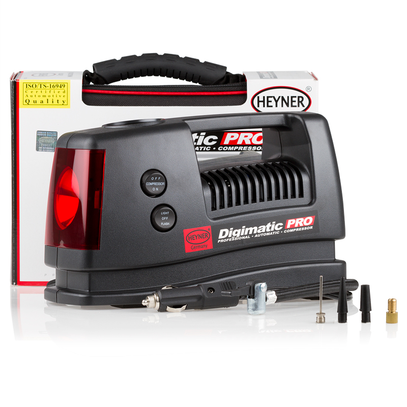 Автомобильный компрессор Heyner Digimatic. 236000236000 Автомобильный компрессор Heyner Digimatic. 236000236000Автомобильный компрессор Heyner Digimatic позволит быстро подкачать спустившуюся шину. Накачивает пустую шину до 2-х атмосфер примерно за 4 минуты. Дает возможность контролировать степень подкачки и обеспечивает ее равномерность во всех шинах. Отключается автоматически при достижении заданного показателя давления. Отличается функциональностью: прибор дополнительно оснащен цифровым манометром для определения давления в шине. Кроме того, компрессор компактный и легко помещается в багажнике, не занимая много места. Работает от автомобильной сети в 12В и подсоединяется посредством специального штекера к прикуривателю в салоне транспортного средства. Шланги прячутся внутрь корпуса, что делает компрессор компактным и удобным в работе. В комплект входят насадки для накачки не только автошин, но и надувных предметов (лодок, матрацев, бассейнов, мячей) бытового назначения. Выбирая компрессор, необходимо учитывать длину электрических...
