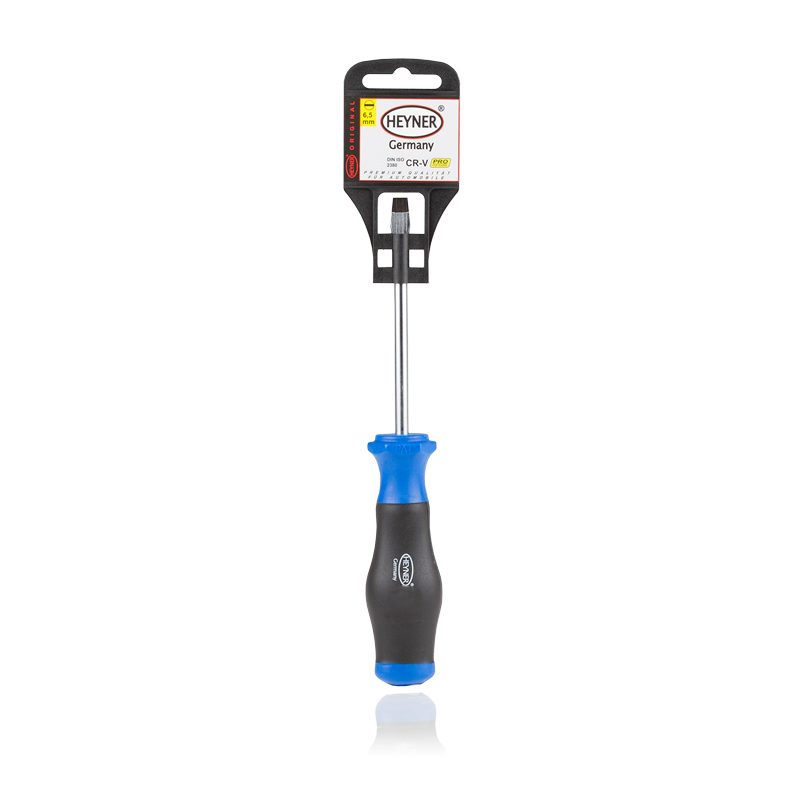 Отвертка Pro Heyner, 6,5 х 100 мм352610 Отвертка Pro Heyner, 6,5 х 100 мм352610Крестовая отвертка Pro Heyner предназначена для монтажа/демонтажа резьбовых соединений. Рабочая часть выполнена из высококачественной нержавеющей хром-ванадиевой стали. Отвертка оснащена эргономичной рукояткой с нескользящим покрытием. Шестигранная передняя часть рукоятки для предотвращает скатывание. Длина рабочей части: 10 см. Ширина рабочей части: 6,5 мм.