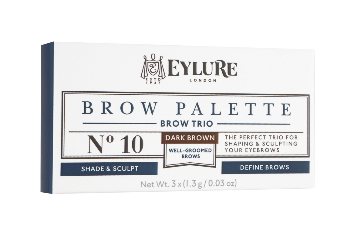Eylure Палетка для моделирования бровей 10 Brow Palette - Темно-коричневая 3*3 гр6008101 Eylure Палетка для моделирования бровей 10 Brow Palette - Темно-коричневая 3*3 гр6008101Набор для моделирования бровей для создания формы, цвета и выразительности. В составе теней витамины A и C, антиоксидант витамин E и силиконовый флюид, которые придают гладкость при нанесении. Воск придает устойчивость и водостойкий эффект, а розмарин и масло сладкого миндаля в составе воска увлажняют и ухаживают за бровями. Моделирование: зафиксируйте форму бровей с помощью воска Цвет: с помощью интенсивно пигментированных теней Выделение: подчеркните брови с помощью хайлайтера В комплекте: Тени для бровей, моделирующий воск, хайлайтер и аппликатор. Объем: 3 Х 3 г