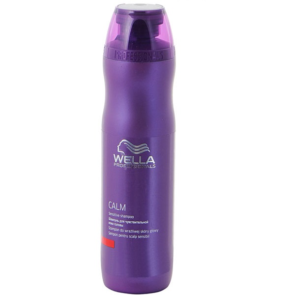 Wella Шампунь для чувствительной кожи головы Balance Line, 250 мл116330 Wella Шампунь для чувствительной кожи головы Balance Line, 250 мл116330Шампунь, предназначенный для чувствительной кожи головы, мягко очищает волосы, успокаивает кожу головы, снимает раздражение. Средство также восстанавливает поврежденные волосы, благотворно сказывается на регенерации кожи головы. С таким шампунем вы точно забудете про зуд, жжение кожи головы. Что немаловажно, данное средство не содержит ароматизаторов, оно очищает волосы, делает их послушными, что упрощает укладку. В состав входят следующие ингредиенты: экстракт лотоса, экстракт шампанского, кератин, глиоксиновая кислота, пантенол, витамин Е, фитокератин.