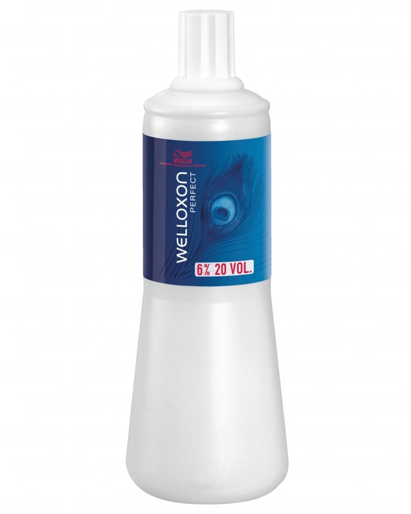 Wella Окислитель Welloxon Perfect 6%, 1000 мл00700000/81066479/0607 Wella Окислитель Welloxon Perfect 6%, 1000 мл00700000/81066479/0607Окислитель WELLOXON PERFECT 6% Благодаря более кремообразной и вязкой консистенции Welloxon Perfect гарантирует лучшую смешиваемость и более косметический вид красящей массы. Красящие пигменты проникают в волосы там, где это необходимо, обеспечивая эффективный, точный и равномерный процесс окрашивания. Смешивание Welloxon Perfect и Blondor делает возможным осветление волос до семи ступеней и получение чистого светлого цвета. В зависимости от желаемой степени осветления рекомендуется использовать разные варианты Welloxon Perfect: 6%, 9% и 12%.