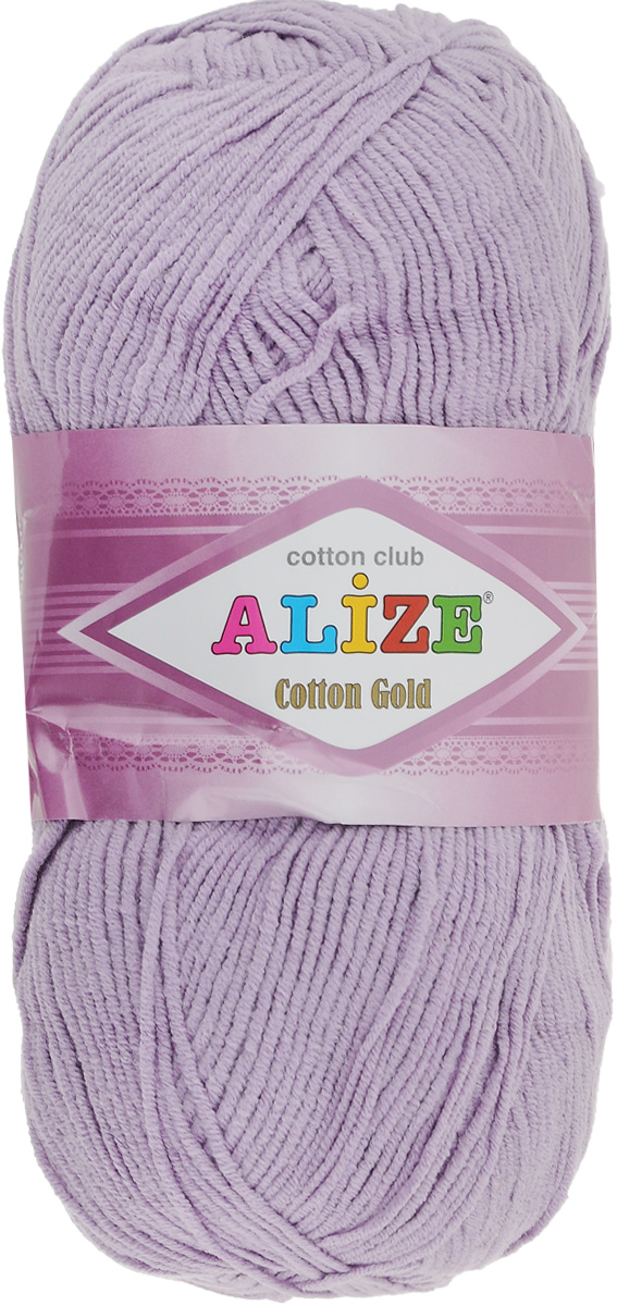 Пряжа для вязания Alize Cotton Gold, цвет: лиловый (166), 330 м, 100 г, 5 шт697548_166 Пряжа для вязания Alize Cotton Gold, цвет: лиловый (166), 330 м, 100 г, 5 шт697548_166Пряжа для вязания Alize Cotton Gold - это классическая демисезонная пряжа из хлопка с акрилом. Данная пряжа отлично подойдет для изделий осень-весна. Также подходит для вязания летних вещей взрослым и детям. Мягкая и бархатистая на ощупь. Полотно получается пластичным, мягким, все переплетения ровные. Состав: 55% хлопок, 45% акрил. Рекомендуемый размер спиц: № 3,5 - 5. Рекомендуемый размер крючка: № 2 - 4.