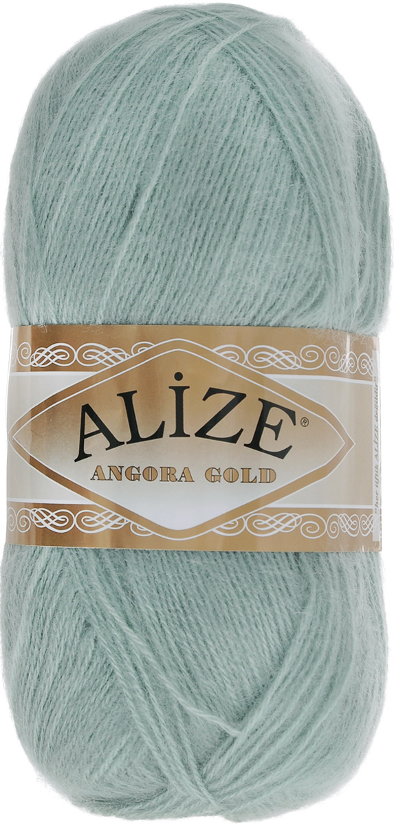 Пряжа для вязания Alize Angora Gold, цвет: светло-бирюзовый (515), 550 м, 100 г, 5 шт364111_515 Пряжа для вязания Alize Angora Gold, цвет: светло-бирюзовый (515), 550 м, 100 г, 5 шт364111_515Пряжа для вязания Alize Angora Gold изготовлена из акрила, мохера и шерсти, что способствует прекрасному тепловому обмену, легкости и комфорту. Ниточка тонкая, пушистая. Из данной пряжи получаются вещи, которые не требуют ни украшений, ни дополнений. Пряжа допускает самую простую и примитивную вязку, но при этом смотрится необычно благодаря своей цветовой палитре. В ее состав входит акрил, что позволяет стирать ваши изделия в стиральной машине (на деликатной стирке) и они не потеряют свою первоначальную форму. Классическая зимняя пряжа для вязания теплых пушистых вещей. Пряжа отлично подходит для вязания свитеров, жилетов, шарфов, шапок, шалей и пр. Рекомендуется ручная стирка. Рекомендованные спицы № 3-6, крючок № 2-4. С такой пряжей для ручного вязания вы сможете связать своими руками необычные и красивые вещи. Состав: 80% акрил, 10% шерсть, 10% мохер.