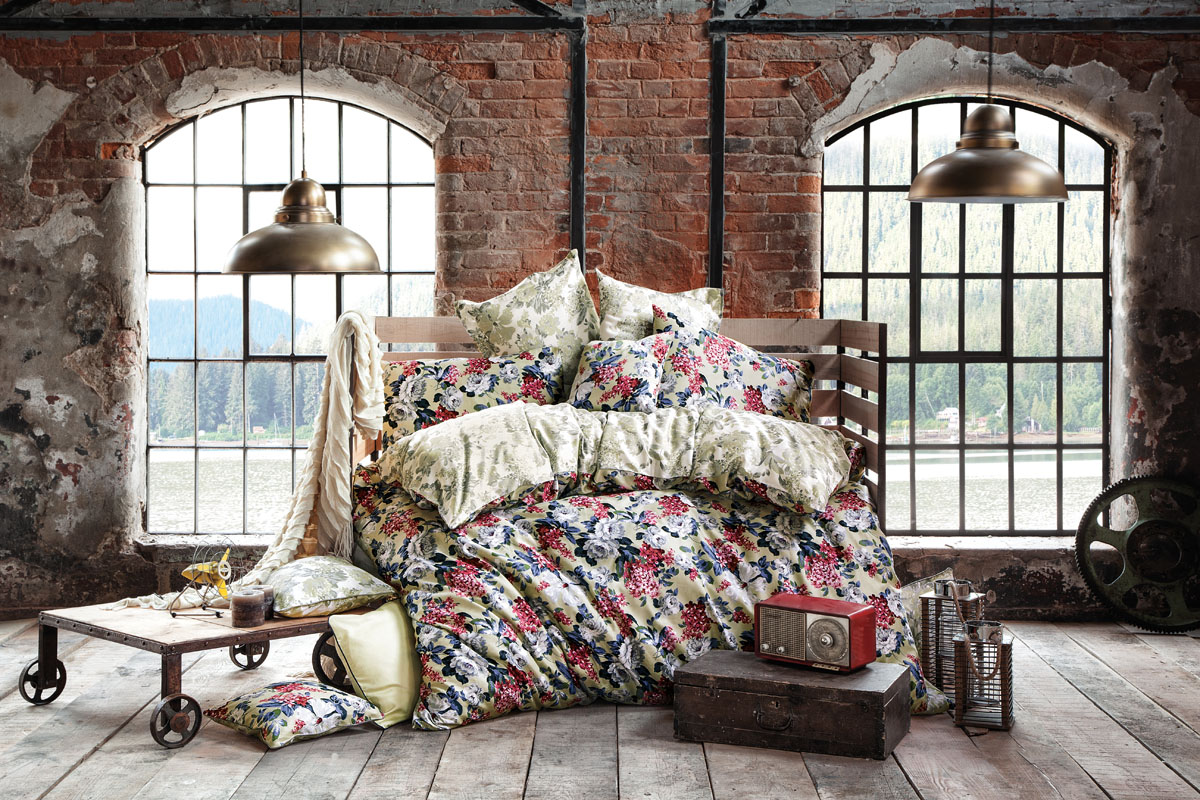 Комплект белья Issimo Home Austin, евро, наволочки 50x70. 46264626 Комплект белья Issimo Home Austin, евро, наволочки 50x70. 46264626Все белье Issimo – это образец качества. Ровные швы, качественный хлопок, четкие рисунки на тканях, которые не полиняют и не потеряют яркости долгое время – все это говорит о строгом отношении производителя к своей продукции.