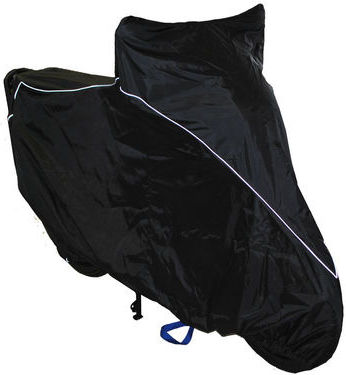 Чехол AG-brand для мотоцикла Yamaha YBR125, цвет: черныйAG-YAM-MC-YBR125-SC Чехол AG-brand для мотоцикла Yamaha YBR125, цвет: черныйAG-YAM-MC-YBR125-SCПодходит на мотоциклы мотоцикл Yamaha YBR125, Zonres ZT125-5A MonsterSYM XS125, Sachs Madass 125, Baltmotors S1, Jianshe JS125-6CZ6, Lifan LF125-5. Чехол предназначен для хранения техники в любых погодных условиях. Резинка на переднем и на заднем колесе плотно притягивает чехол к мотоциклу. Застежка-фастекс внизу по центу не даст сильным порывам ветра сорвать чехол с мотоцикла. Светоотражающий кант делает технику более заметной в темное время суток.