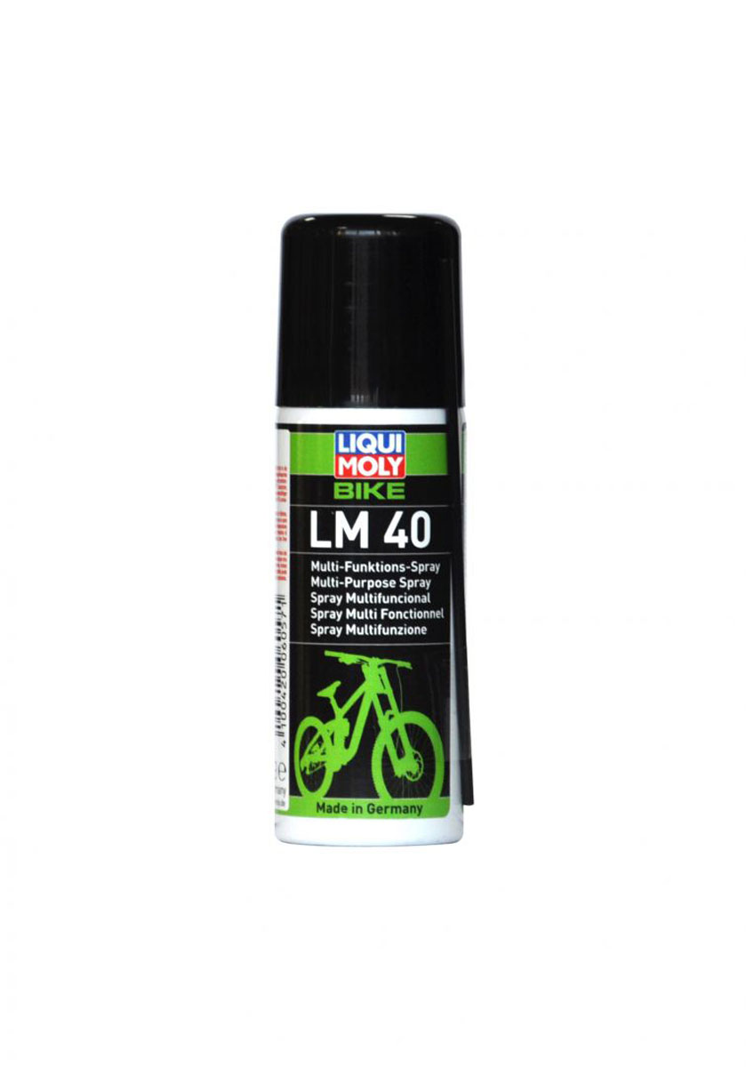 Смазка для цепи велосипеда Liqui Moly Bike LM 40, универсальная, 50 мл6057 Смазка для цепи велосипеда Liqui Moly Bike LM 40, универсальная, 50 мл6057Liqui Moly Bike LM 40 - это универсальное средство, обладающее комплексным действием в отношении трущихся металлических деталей: очищает от загрязнений, коррозии и обеспечивает длительное смазывающее действие. Отлично подходит для смазывания тросиков, резьбовых соединений, шарниров, замков, переключателей скоростей и другого. Средство вытесняет воду из самых труднодоступных мест. Также оно улучшает электрическую проводимость на контактах и устраняет грязь, следы масла и густой смазки. Средство рекомендуется для применения как при уходе за велосипедом, так и в пунктах сервисного обслуживания. Особенности: Смазывает и снижает трение. Очищает от грязи и ржавчины. Вытесняет влагу. Обладает великолепной проникающей способностью. Улучшает электрическую проводимость. Обеспечивает антикоррозионное последействие. Не содержит силиконов. Нейтрально по отношению к лакам, металлам, пластику (за исключением поликарбоната/РММА). ...