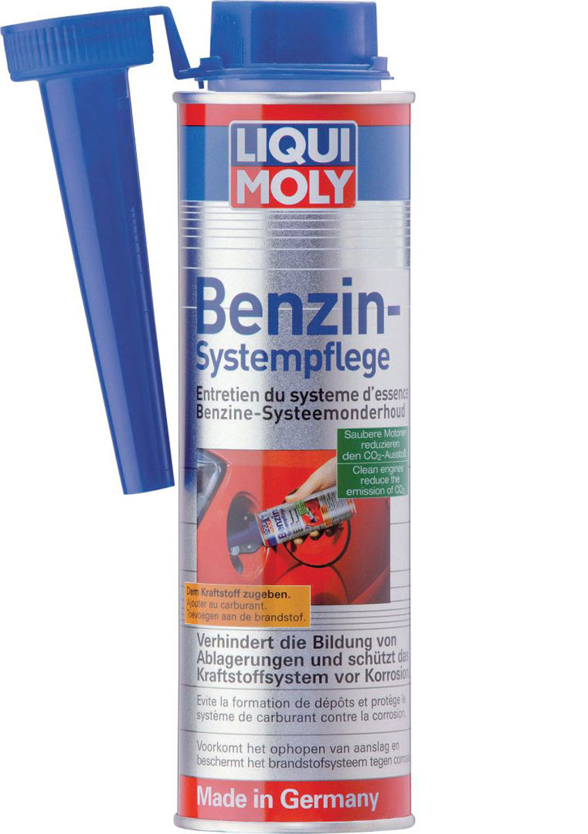 Присадка Liqui Moly Benzin-System-Pflege, для ухода за бензиновой системой впрыска, 0,3 л2299 Присадка Liqui Moly Benzin-System-Pflege, для ухода за бензиновой системой впрыска, 0,3 л2299Присадка Liqui Moly Benzin-System-Pflege с модифицирующими бензин защитными компонентами. Благодаря модификаторам в топливной системе образуется защитный слой из полярных молекул, препятствующий коррозии в системе. Смазывает и очищает топливную систему, устраняя отложения во всех ее узлах. Заливать раз в 2000 км. Особенности: Обеспечивает чистоту всей топливной системы. Защищает от износа и коррозии топливную систему. Препятствует образованию отложений. Защищает систему от воздействия конденсата. Увеличивает ресурс топливной аппаратуры. Защищает топливо от старения /от увеличения количества смол, от падения октанового числа. Повышает смазывающую способность бензина. Снижает токсичность отработавших газов. Проверено на совместимость с катализаторами. Основа: комплекс присадок в жидкости-носителе. Товар сертифицирован.